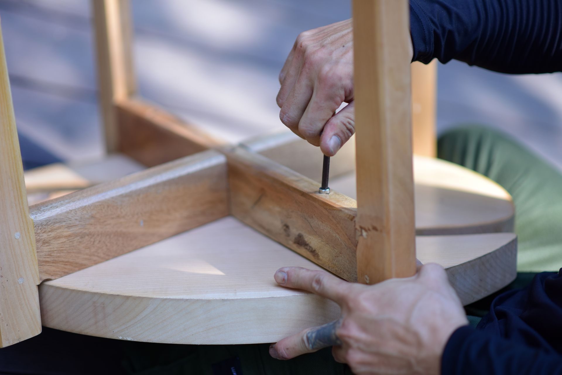 Montaje de un mueble de madera